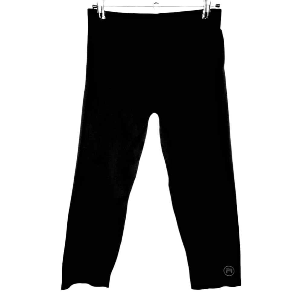 Intimidea Black 3/4 Pant Active-Fit Leggings Large